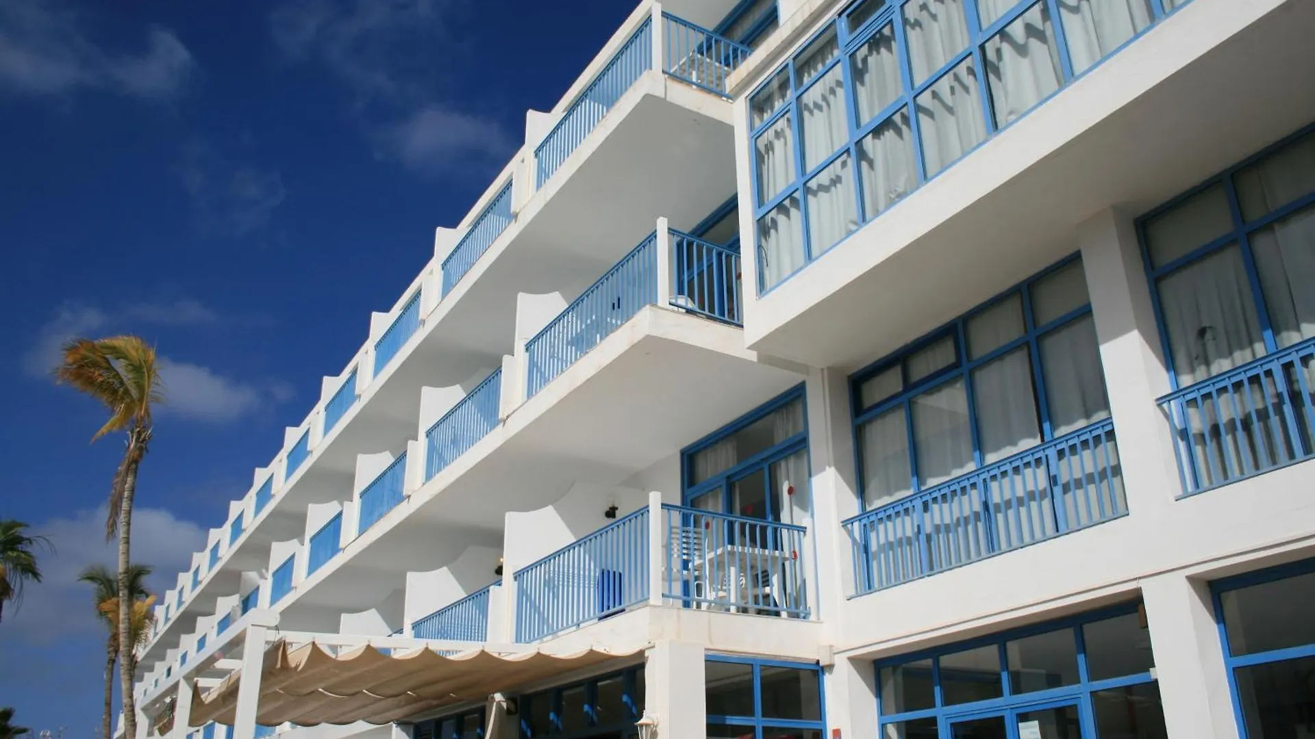 Aparthotel Costa Volcán&Spa Puerto del Carmen  2*, Puerto del Carmen (Lanzarote)