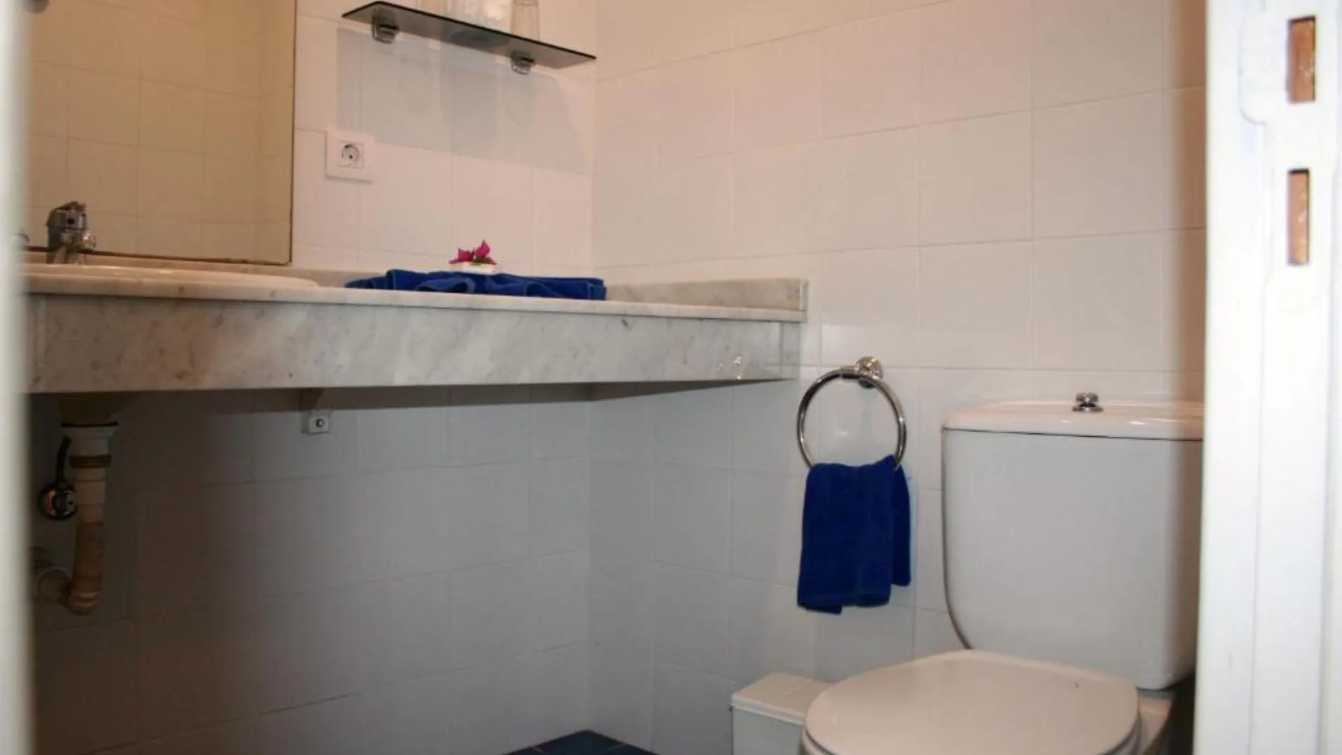 Aparthotel Costa Volcan & Spa Puerto del Carmen  2*, Puerto del Carmen (Lanzarote)